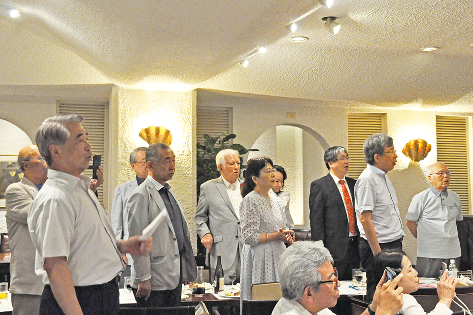 8月納涼例会＆中央大学校歌を唄う会　於 シーボニアメンズクラブ